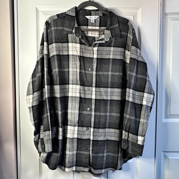 Old Navy Tops - Women's 2X Old Navy Gray Plaid The Classic Flannel Button Down Shirt 100% Cotton
